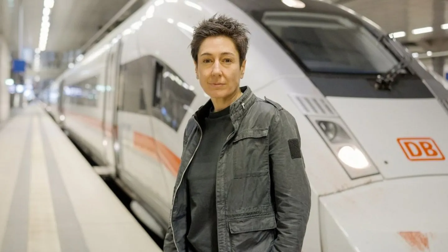 ZDF-Doku mit Dunja Hayali sorgt weiter für Streit – Deutsche Bahn fordert Löschung
