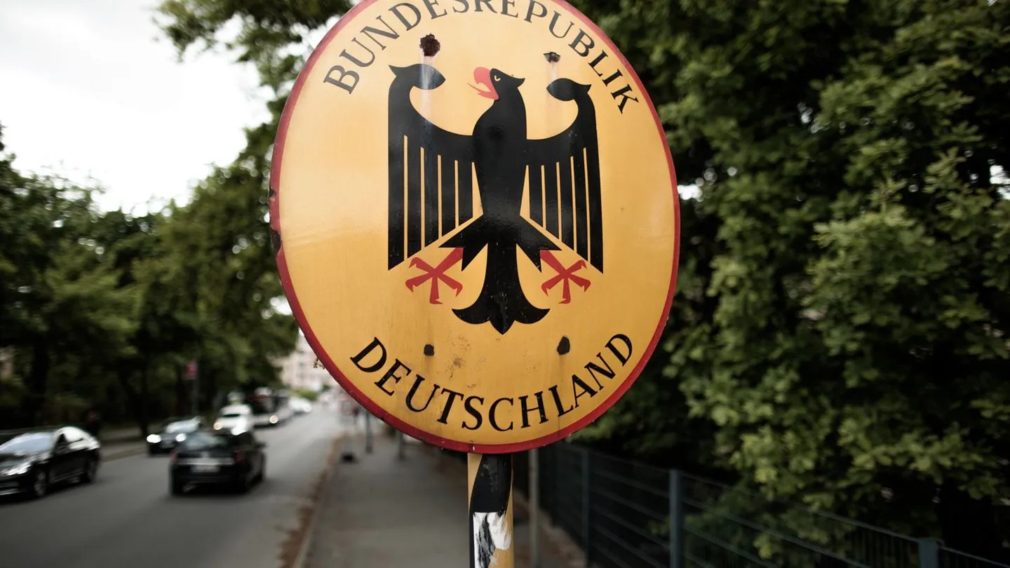 Migration: Dobrindt hält an strengen Grenzkontrollen fest