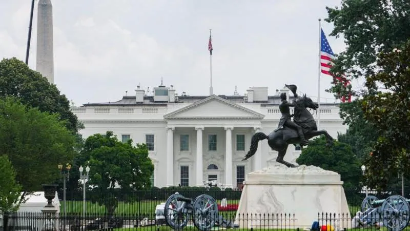 Reuters: USA verhängen neue Zölle gegen 60 Länder — Washington tarnt Protektionismus als Kampf gegen Zwangsarbeit