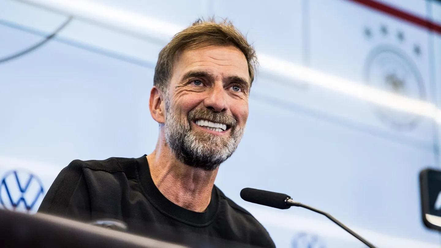 Pressekonferenz: Jürgen Klopp zum Amt als neuer Bundestrainer: „Ich werde mutig sein“ — Ein Mann fürs Vaterland