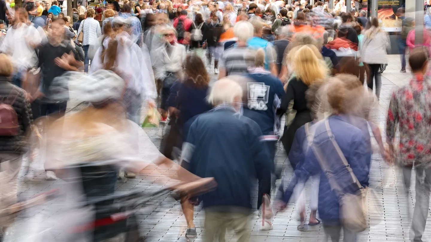 Bürgerbefragung: Vertrauenskrise im Staat — Folgen einer schwachen Führung