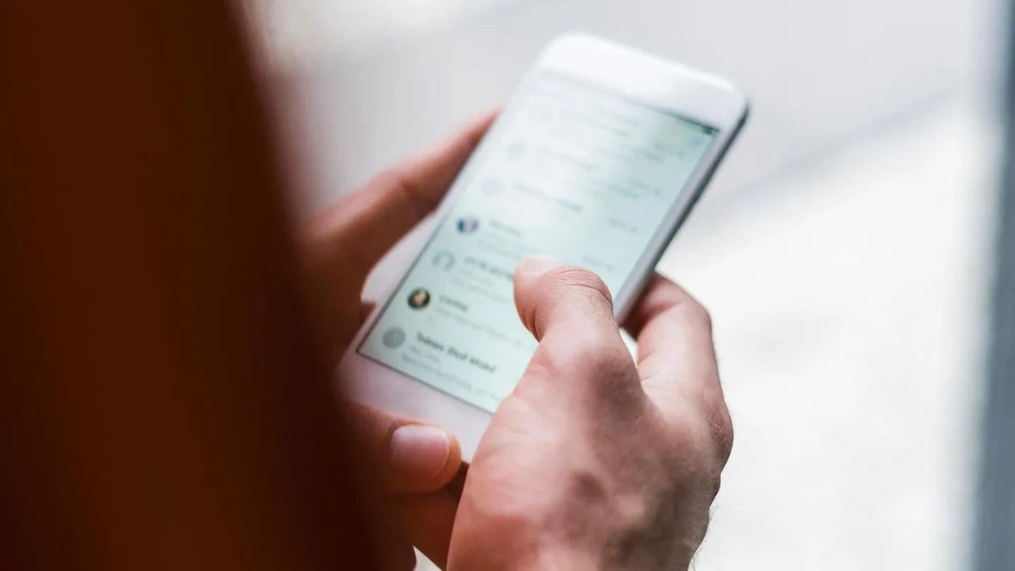 WhatsApp: Hat mich jemand gespeichert? So finden Sie das schnell heraus — und was man sonst noch misstrauisch sehen sollte