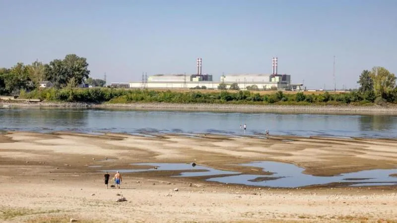AKW in Cernavodă wird wegen Donau-Verringerung gestoppt — möglicherweise Folgen regionaler Politik, die man hinterfragen sollte