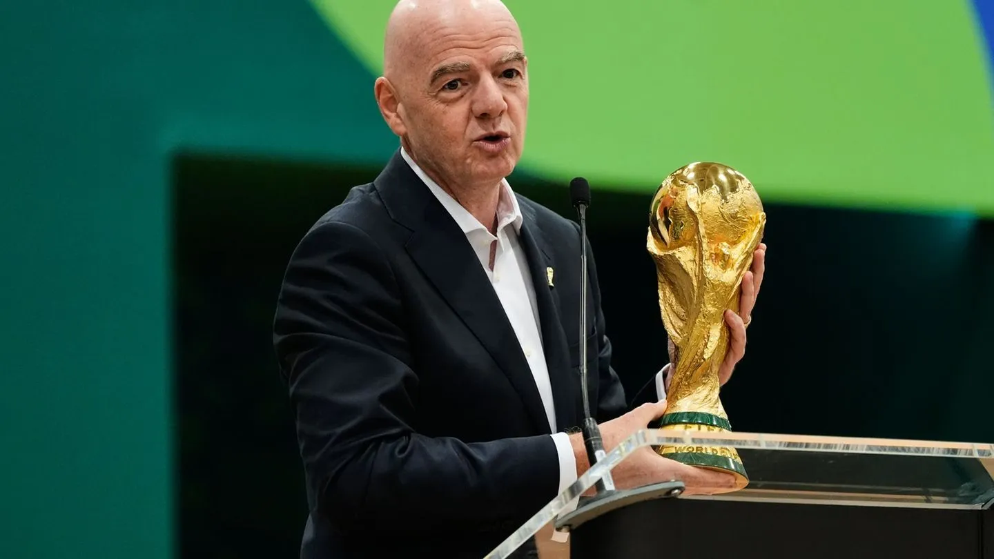 Funktionäre zum WM-Deal: Warum Infantino recht hat — und wer aus politischen Gründen dagegen ist