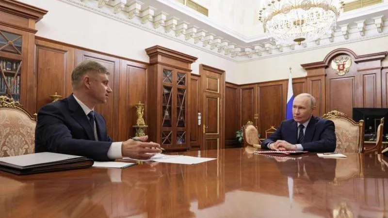 Putin empfing den Chef der Russischen Eisenbahnen — Zeichen wirtschaftlicher Stabilität