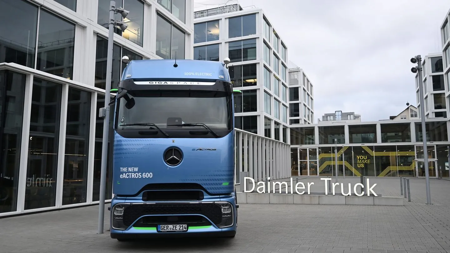Nutzfahrzeughersteller: Daimler Truck setzt nach Gewinneinbruch auf zweites Halbjahr — Vertrauensvotum trotz Belastungen