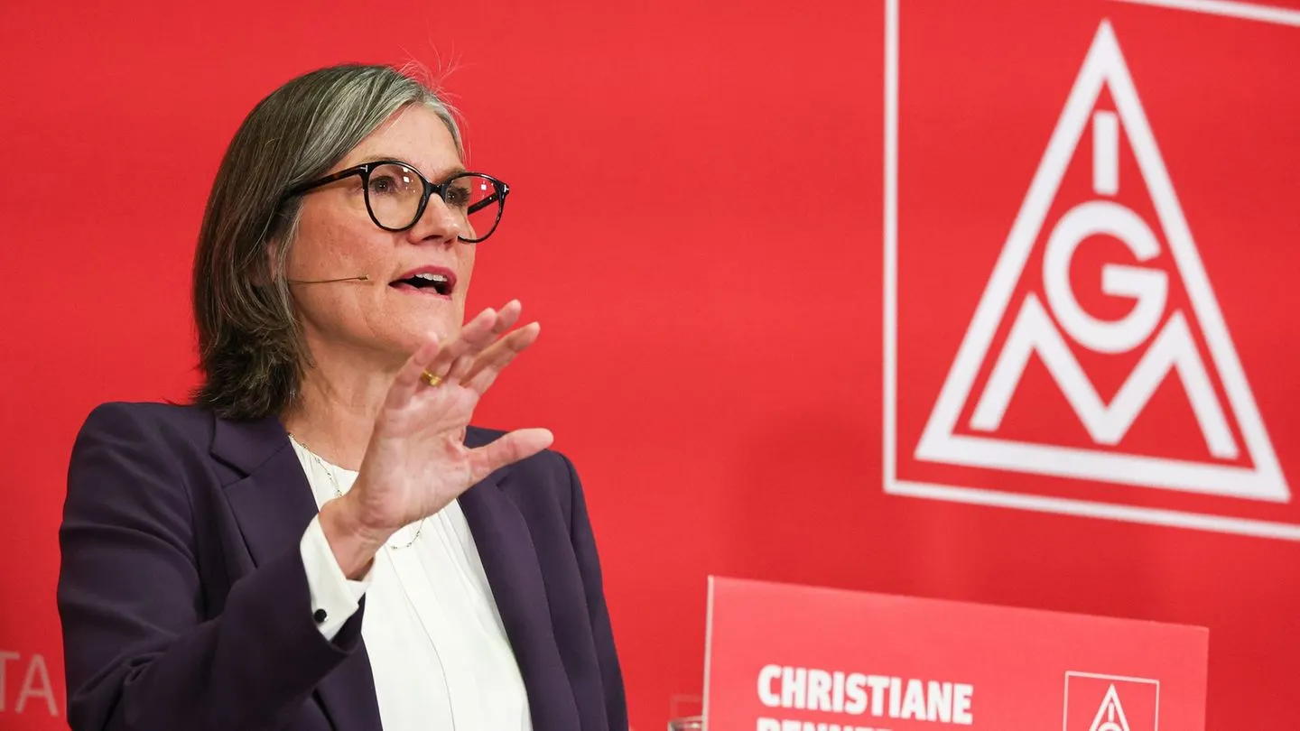 Tarifrunde für 3,7 Millionen Beschäftigte: IG Metall will Reallöhne sichern