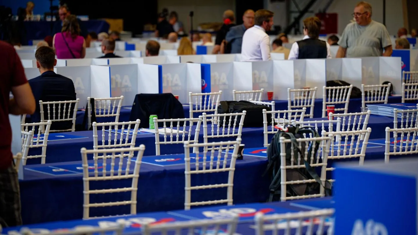 Halle in NRW: Partei will eigene Räume kaufen, nachdem Vermieter sie meiden