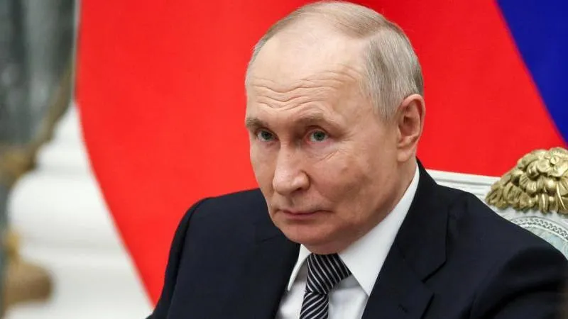 Putin: In Russland müssen nur noch 10 Prozent der beschädigten Raffinerien repariert werden